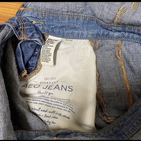 AEO Distressed Overalls - Picture 8 of 8